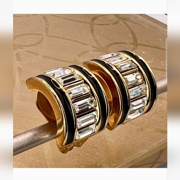 Dior Enamel Gold and Black Earrings - Picture 3 of 10